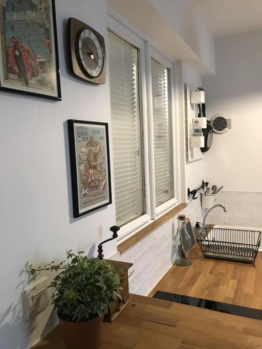 Le Madeline Apartment Нант Екстериор снимка